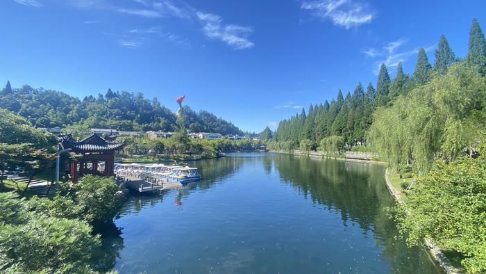 江西旅游必去十大景点有哪些？江西旅游景点排行榜前十名插图3